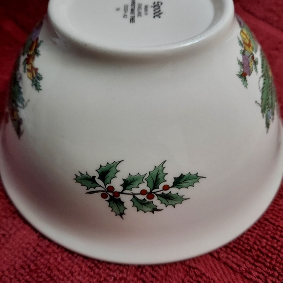 Spode England Christmas Tree Nut Bowl S3324 Holly Green Rim Santa 5.5" X 2.5" - Picture 10 of 13
